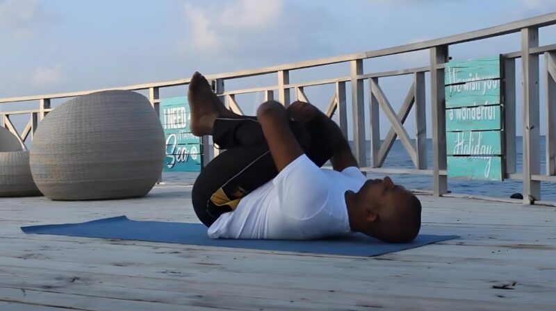 Knee to Chest Yoga Pose – Apanasana